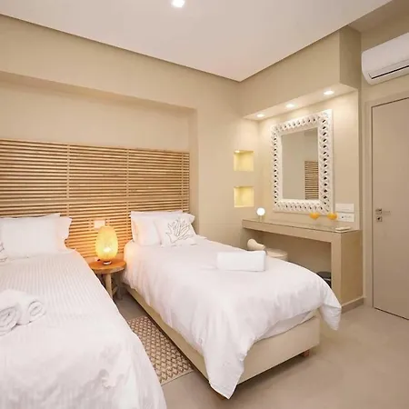 Βίλα Sleeps 4 With Pool Air Con And Wifi Μουσάτα
