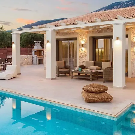 Sleeps 4 With Pool Air Con And Wifi Βίλα
